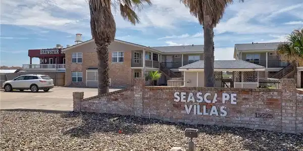15225 Leeward Drive