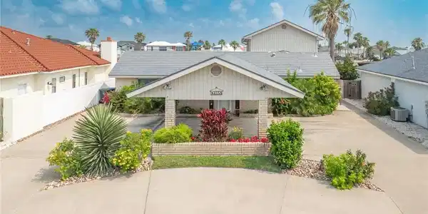 13758 HAWKSNEST BAY Drive