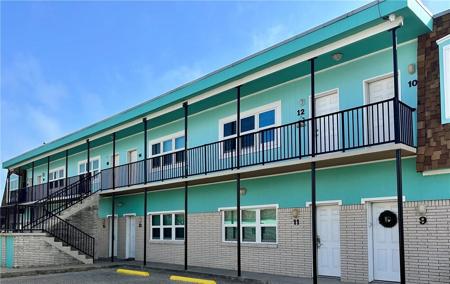 700 Island Retreat Road