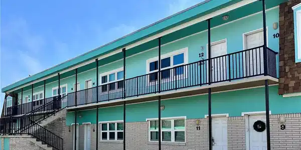 700 Island Retreat Road