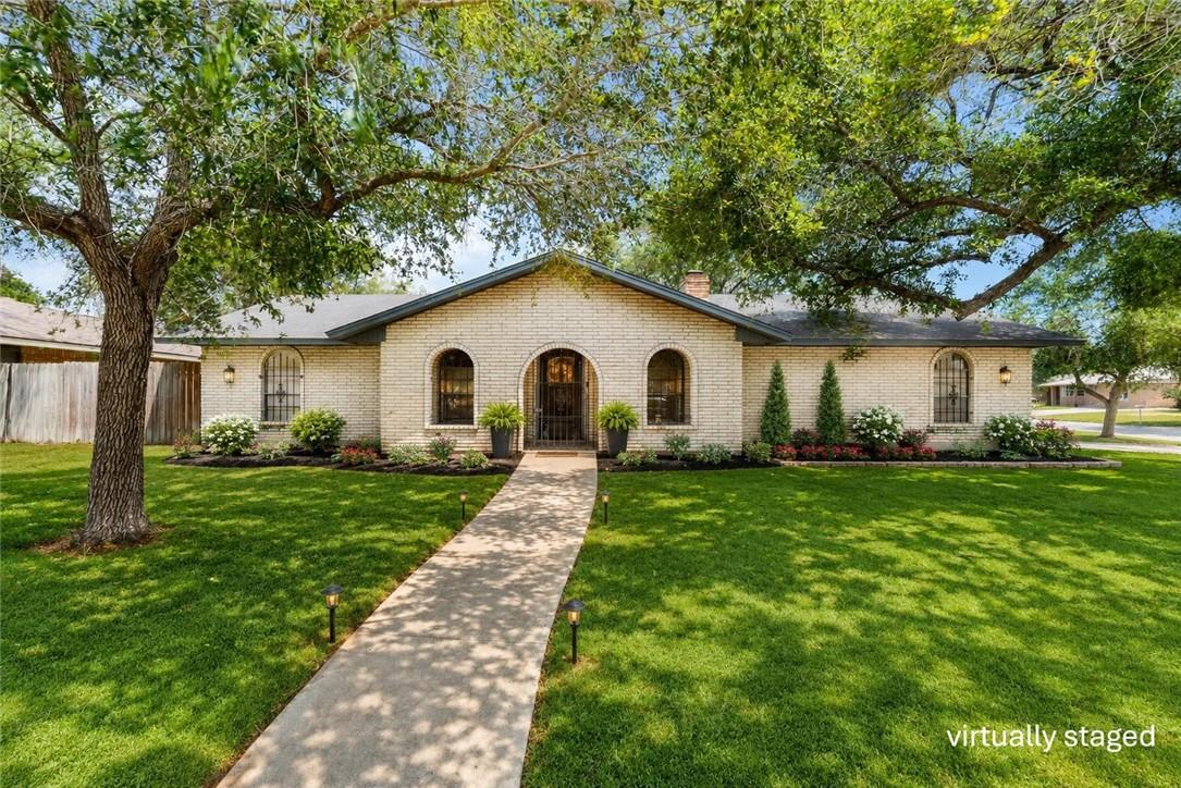 Image 2: Need some curb appeal ideas?