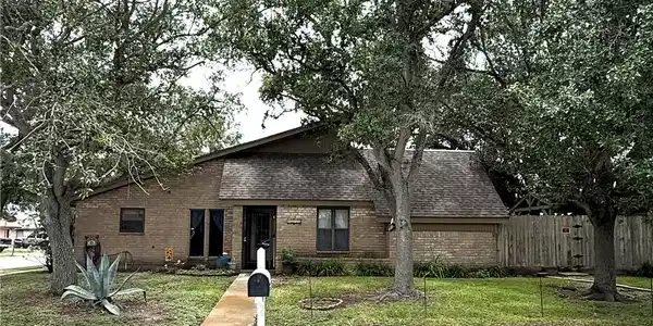 5953 Cinnamon Oaks Drive