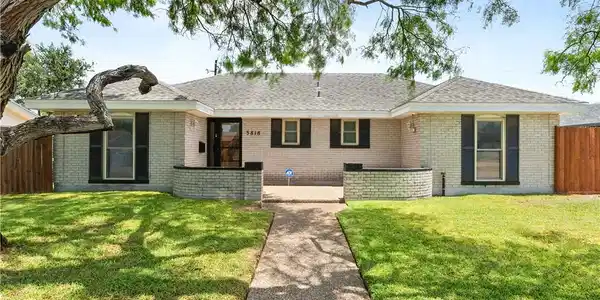 3818 KINGSTON