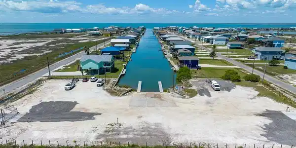 Image 2: Community Boat Launch