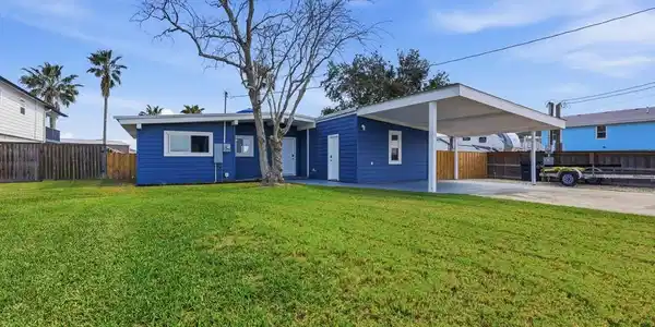 129 Copano Cove