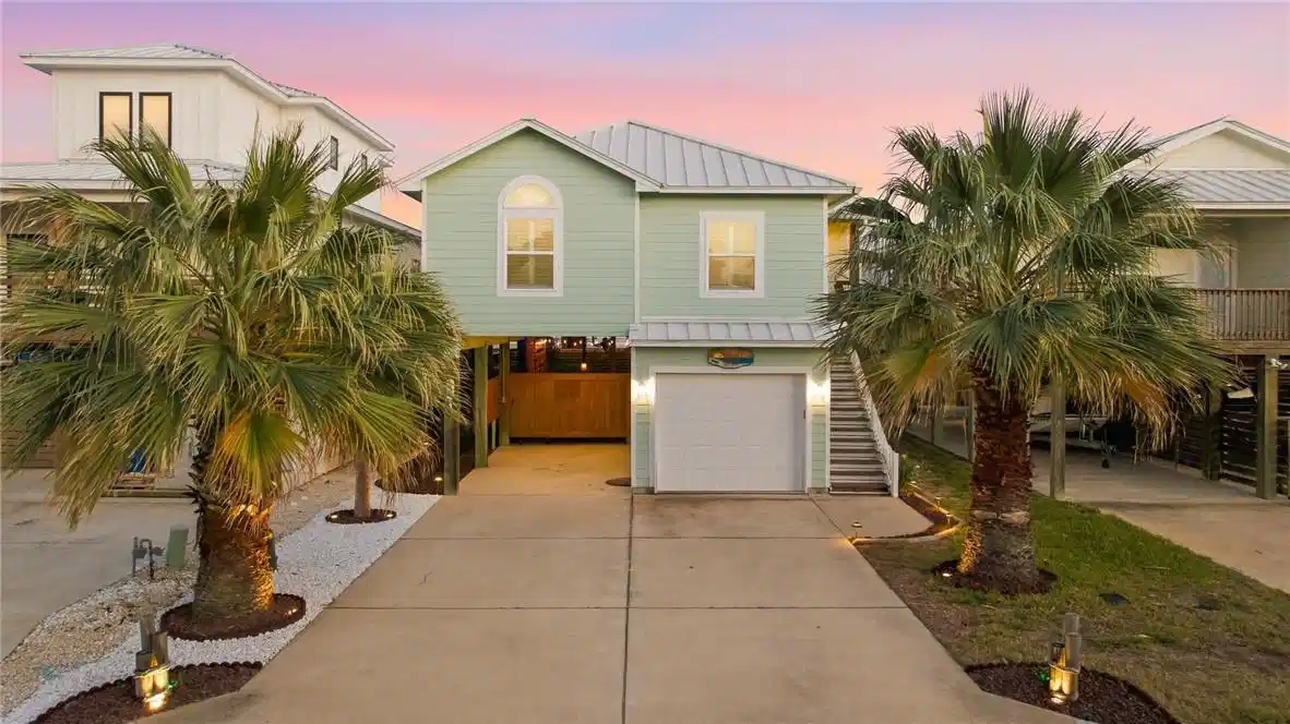 Image 1: WELCOME to 330 Paradise Pointe Drive in Port Arans