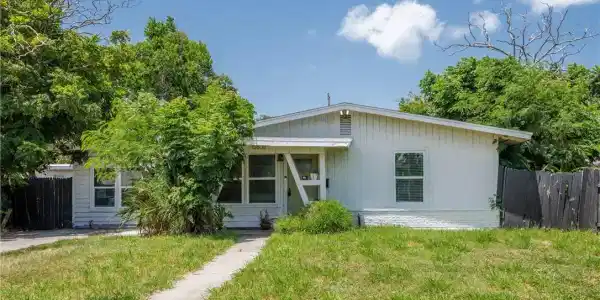 5808 Rio Vista Avenue
