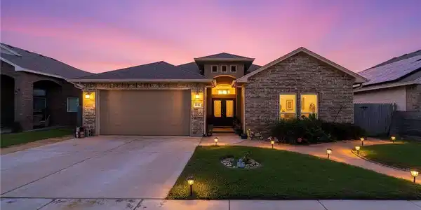 1113 Pine Hollow Lane