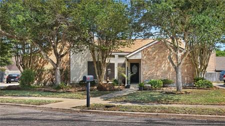2204 Aspen Drive