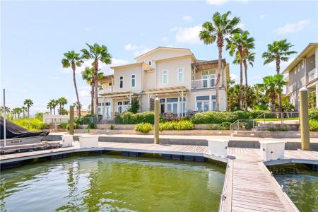 3700 Island Moorings Parkway