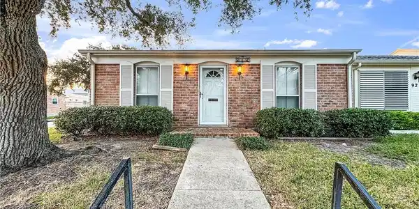 91 Townhouse Lane