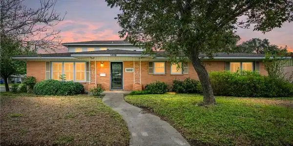 1402 Casa Linda Drive