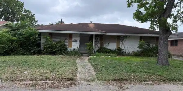 4022 CAPRI Drive