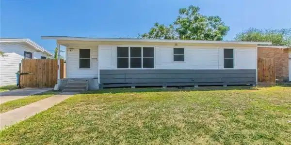 1218 Stratton Drive