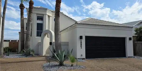 13921 Dasmarinas Drive