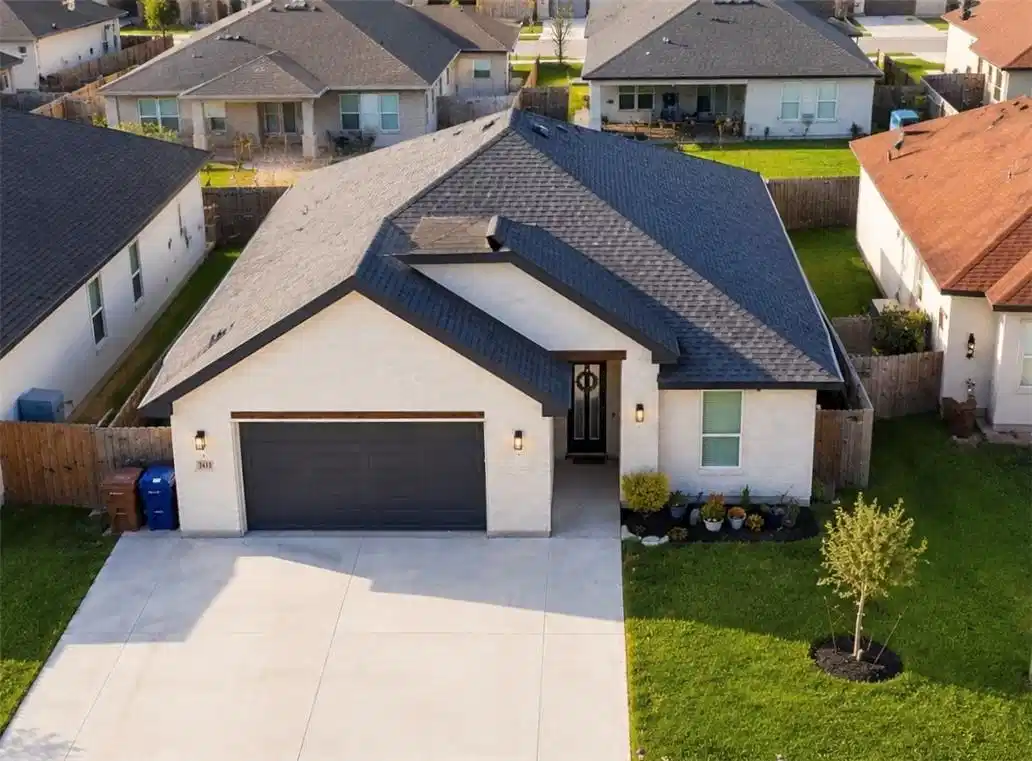 Image 1: AI AERIAL VIEW OF THE HOME.