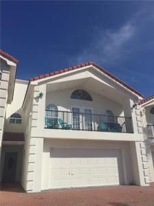 103 E Palmetto Drive