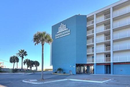 800 Sandcastle Drive