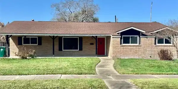 722 Meadowbrook