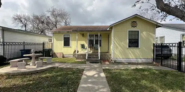 4721 Nesbitt Drive