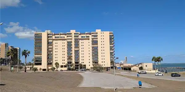 1400 Ocean Drive