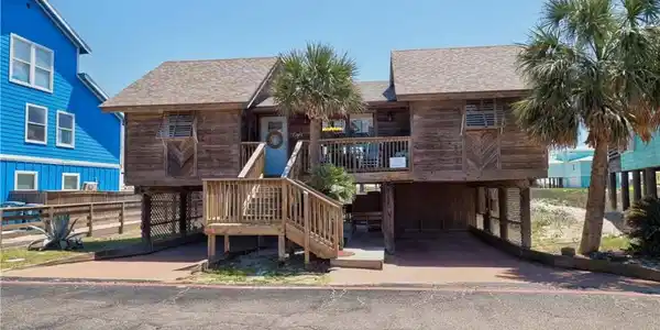 732 Sandcastle Drive