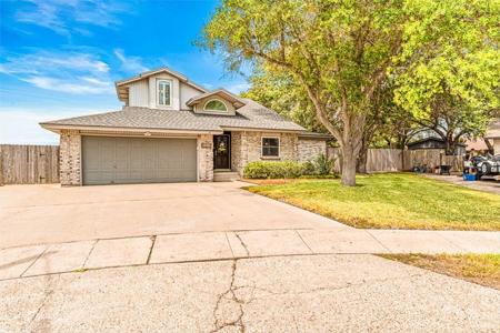 2204 Pinyon Drive
