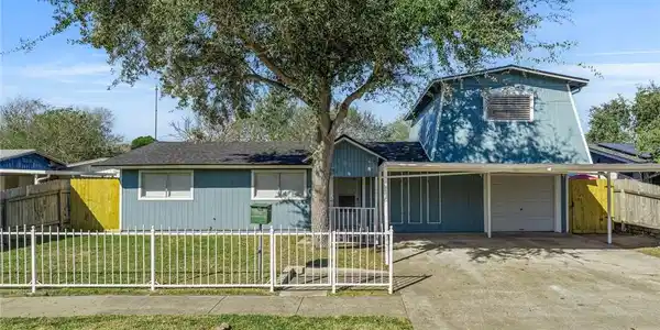 4813 Waltham Drive