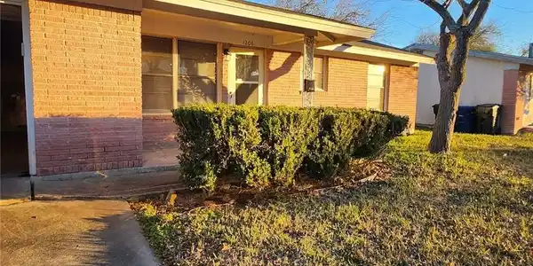 1206 Arnold Drive