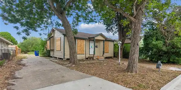 4401 Barrera Drive