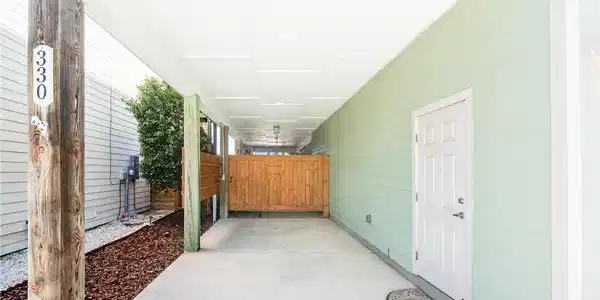Image 4: Covered parking.