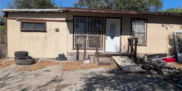 1426 Coahuila Street