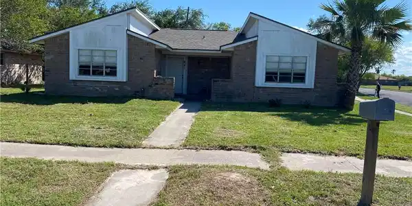 841 Alhambra Drive