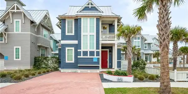 132 Sweetbay Street