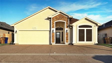 405 Kamelia Lane