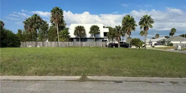 0000 Sea Horse Avenue