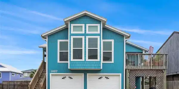 1027 Sea Secret Street