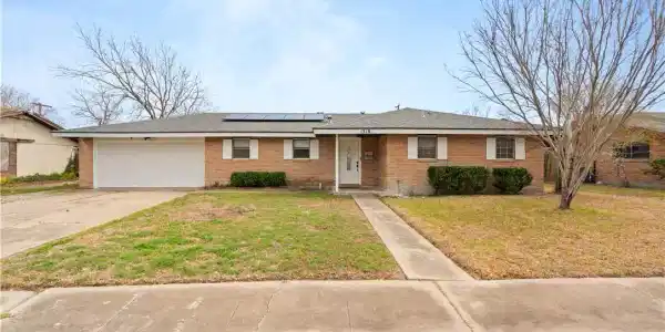 1318 W Cherrystone Drive