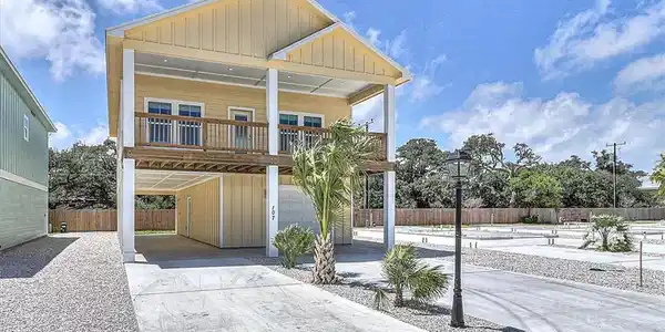 107 Seven Palms Drive