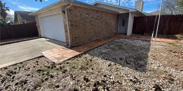 2409 Vialoux Drive