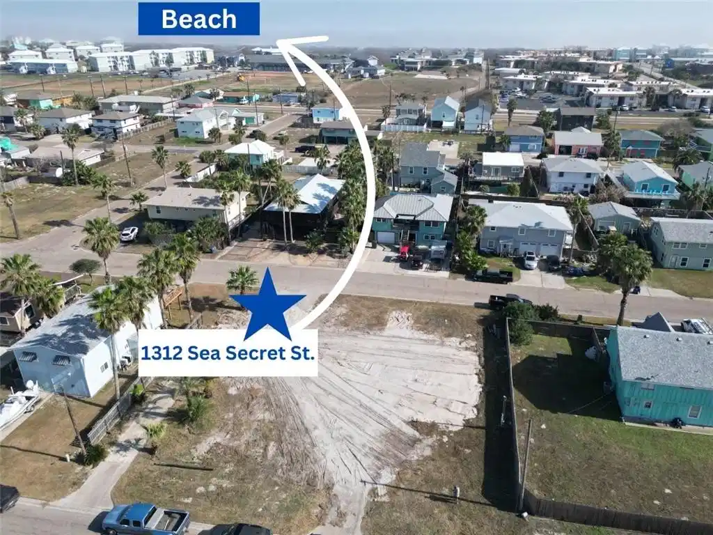 Image 1: Build your beach house on this awesome lot.