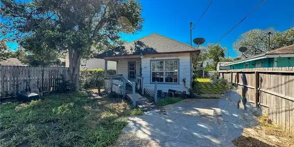 909 Coleman Avenue