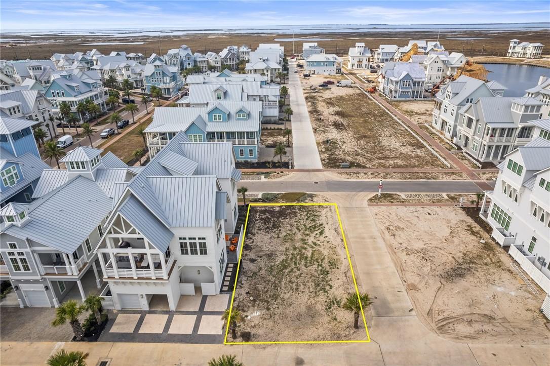 Image 2: Corner lot close to dune crossover, bocce ball cou