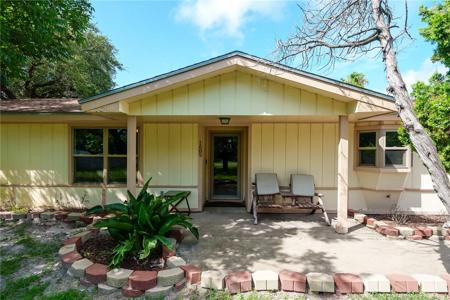 1689 Mooney Lane