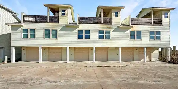 126 W Palm Beach Road