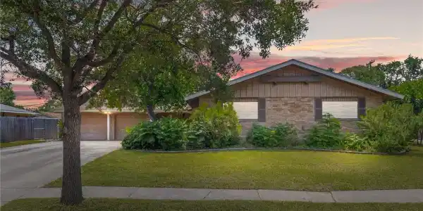 445 Pennington Drive