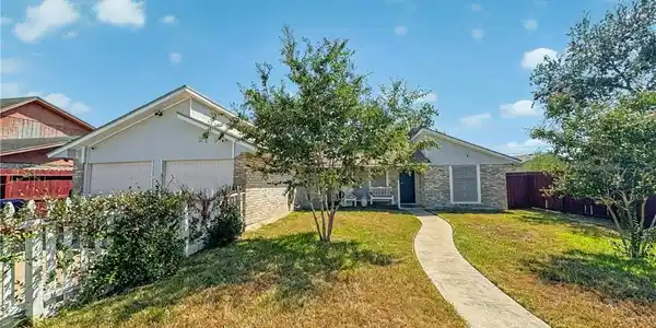3505 Crestside Drive