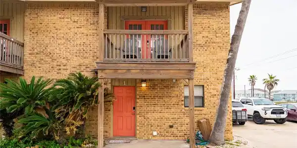 15217 Leeward Drive