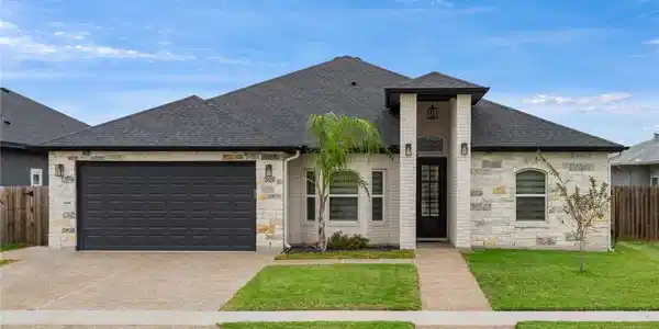2626 Lannister Lane
