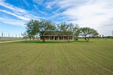 330 County Road 1910
